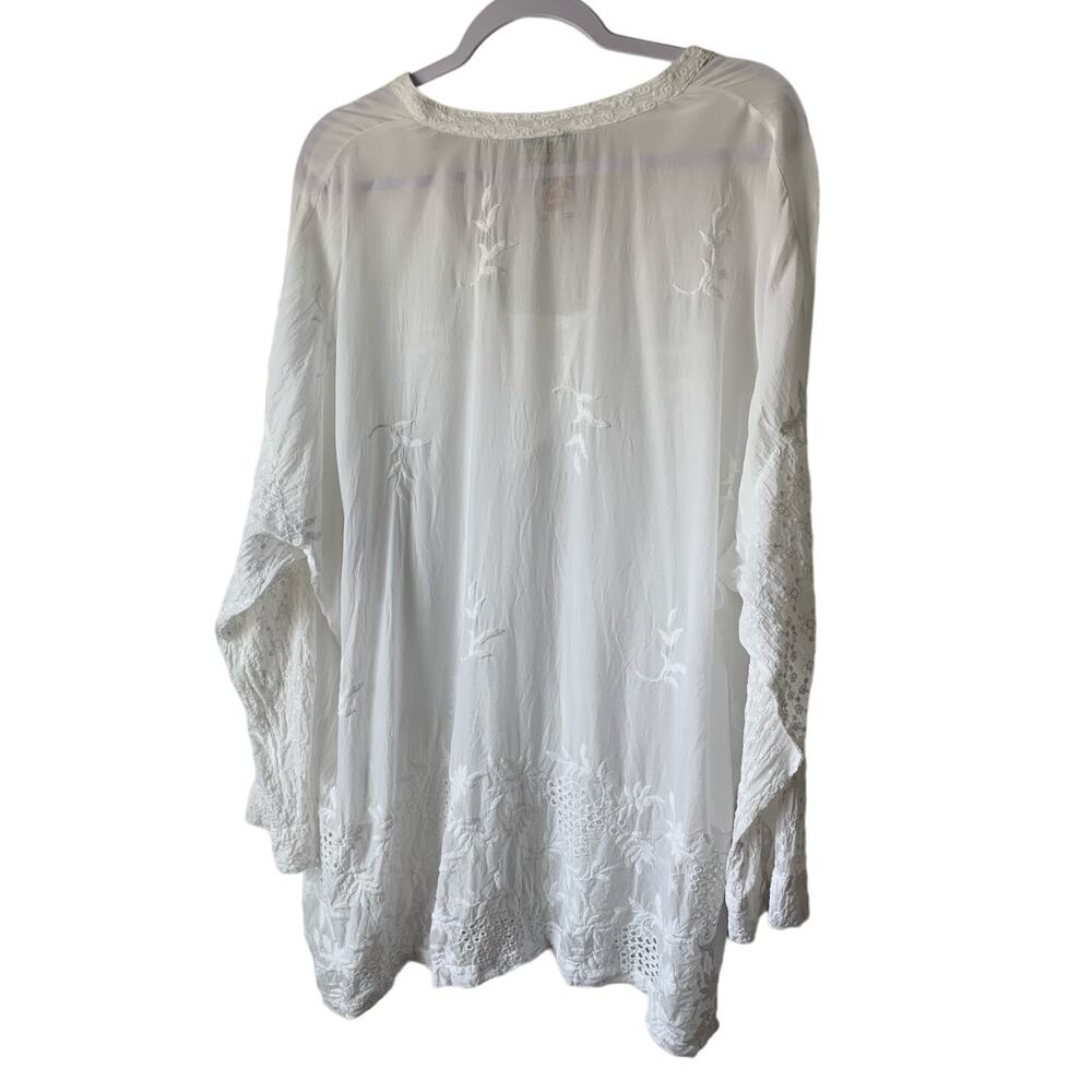 Johnny Was White Embroidered Cupra Rayon Blouse Long Sleeve, size 1X - Picture 2 of 6